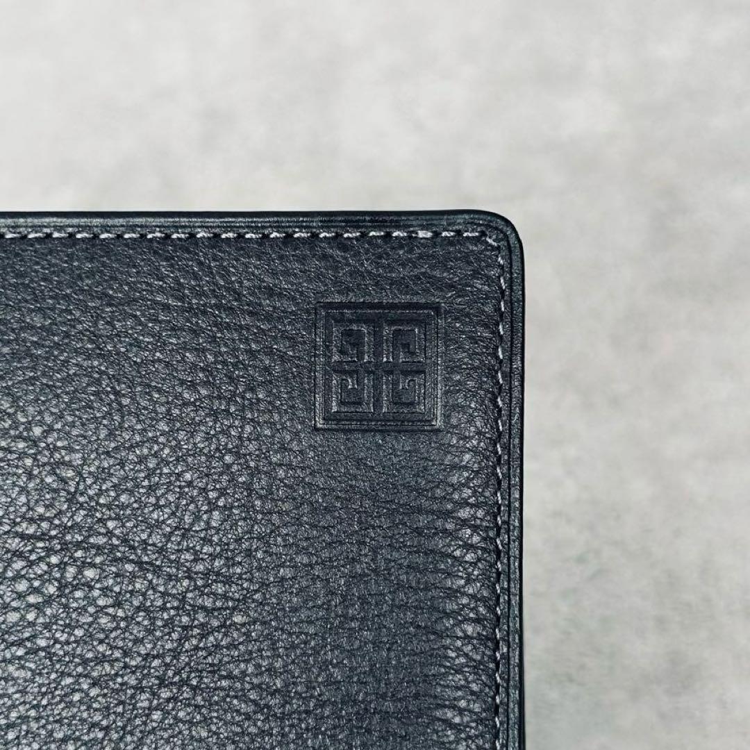 未使用✨GIVENCHY ワンポイント　4Gロゴ　レザー　二つ折り財布 黒
