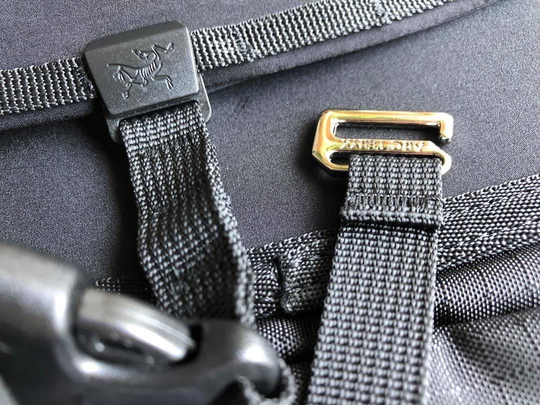 バッグ ARC'TERYX GRANVILLE 10 COURIER BAG