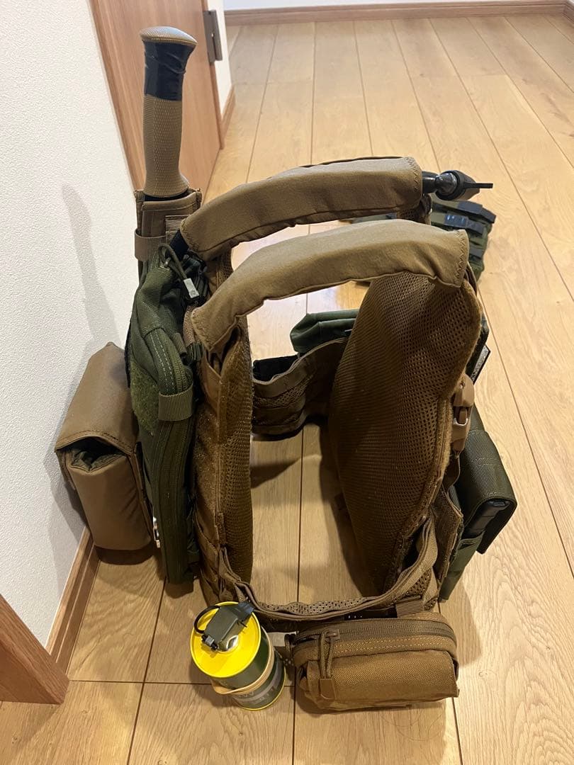 ベロシティ　プレートキャリア　その他サバゲーグッズ