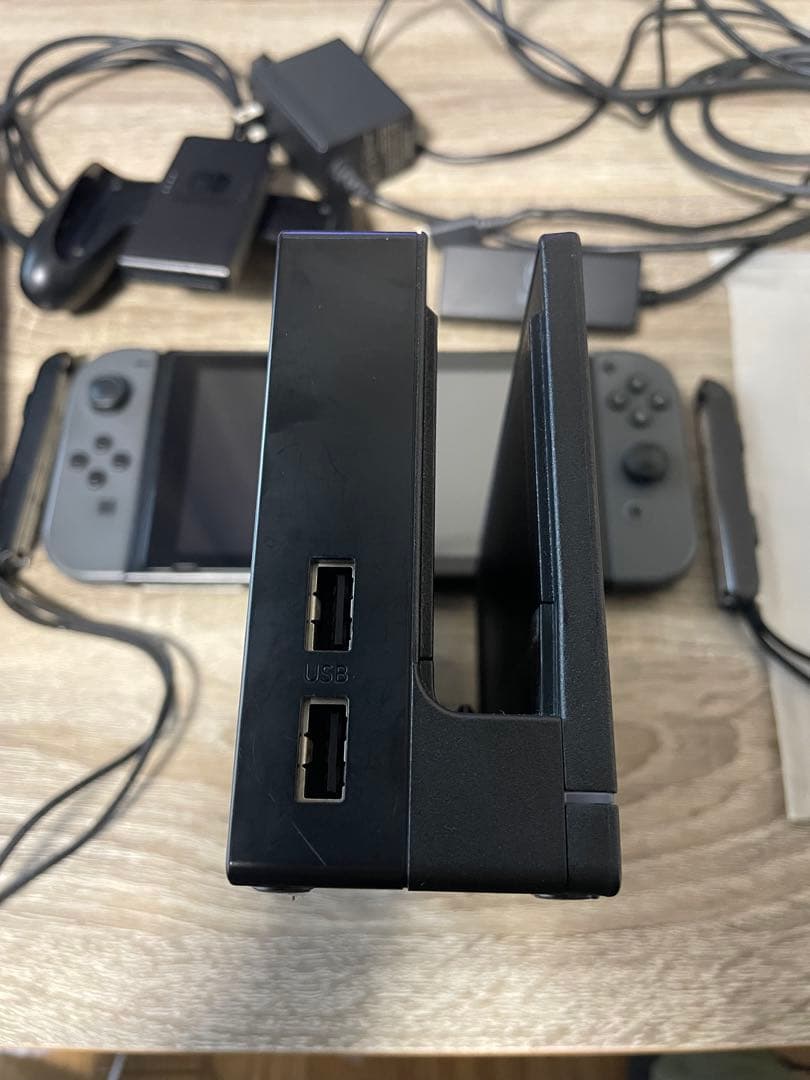 Nintendo Switch 本体 付属品あり 箱無し 動作確認済み