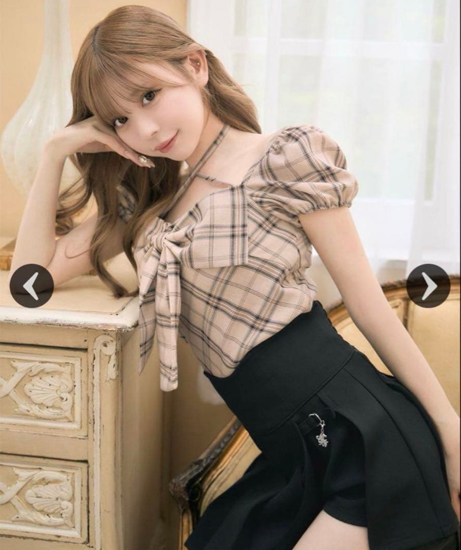 ミシェルマカロン　ビックリボンブラウス 　ベージュ　XS