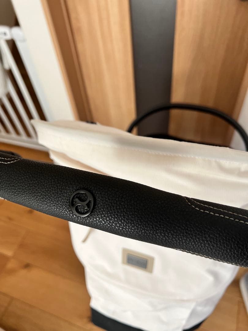 ホワイトブラックフレーム cybex サイベックスコヤ　他付属品4点セット