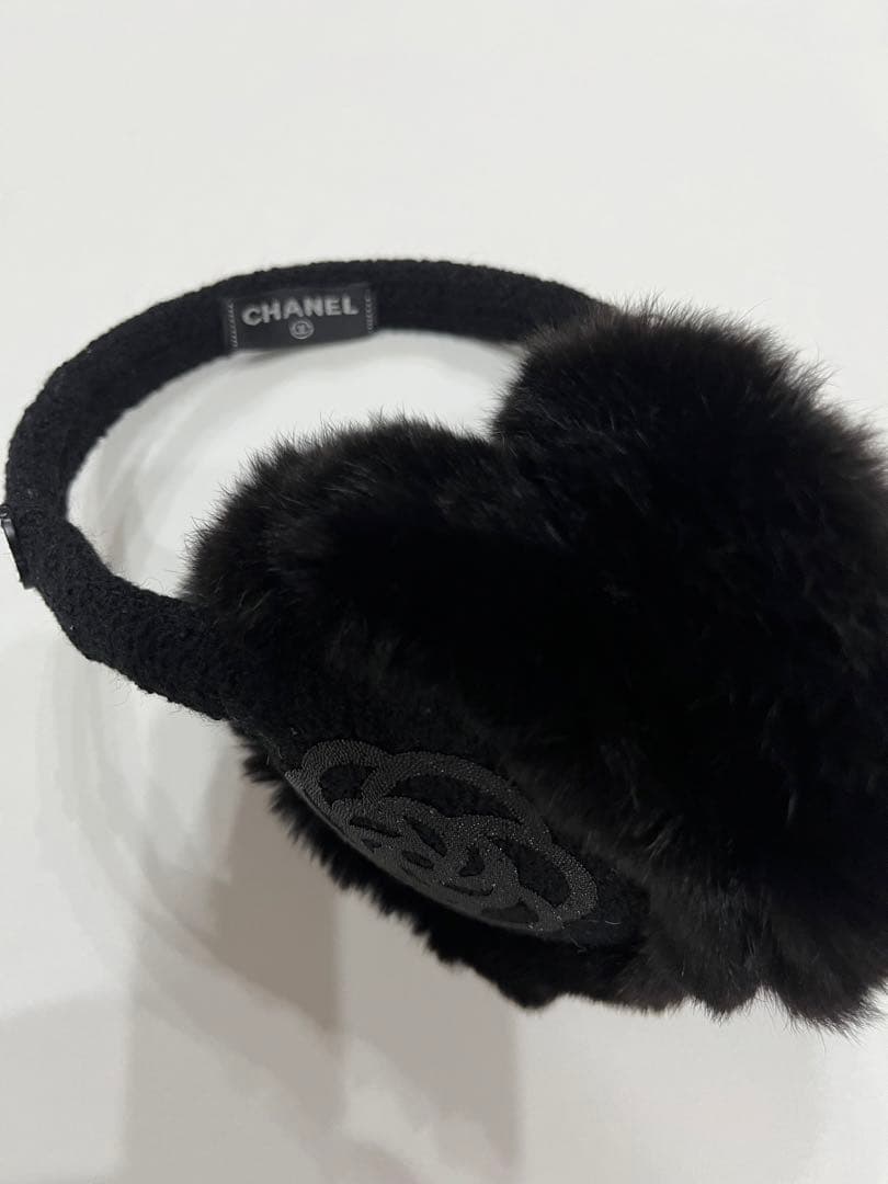 シャネル☆イヤーマフ 耳当て ココマーク ラインストーン カメリア ロゴ 黒