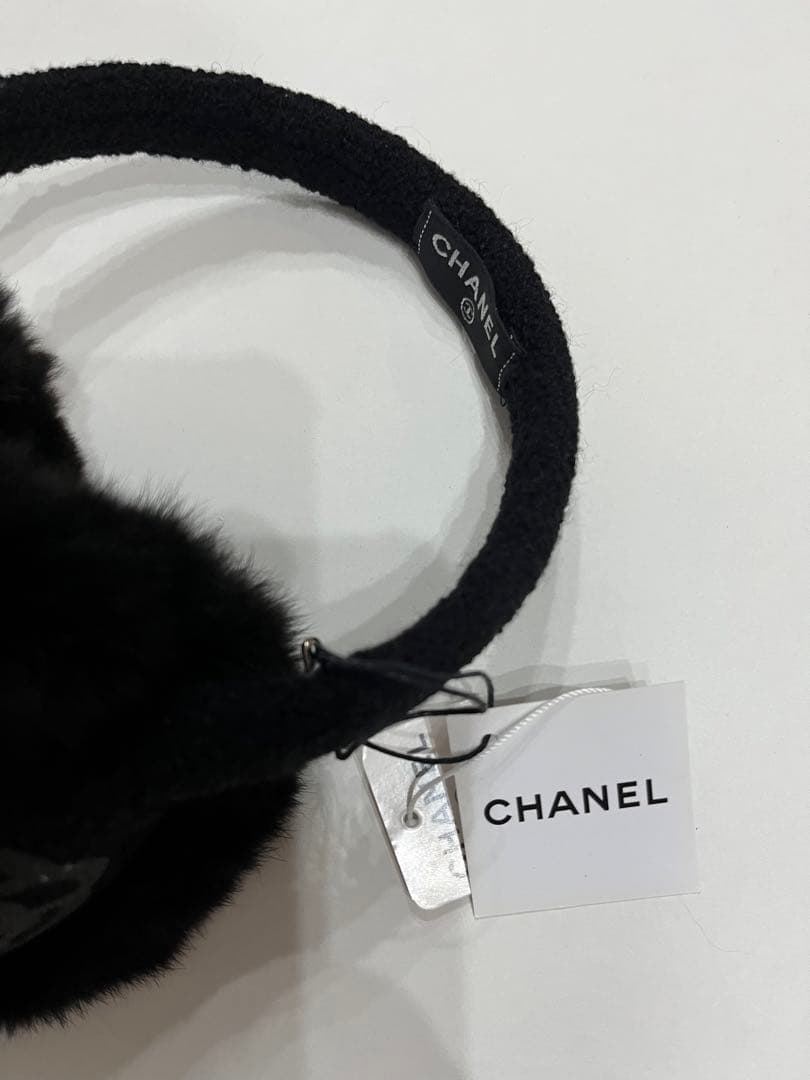 シャネル☆イヤーマフ 耳当て ココマーク ラインストーン カメリア ロゴ 黒