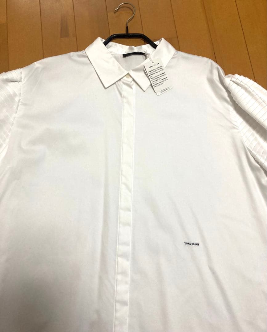 【新品タグ付】パフスリーブオーバーサイズコットンブラウス　白