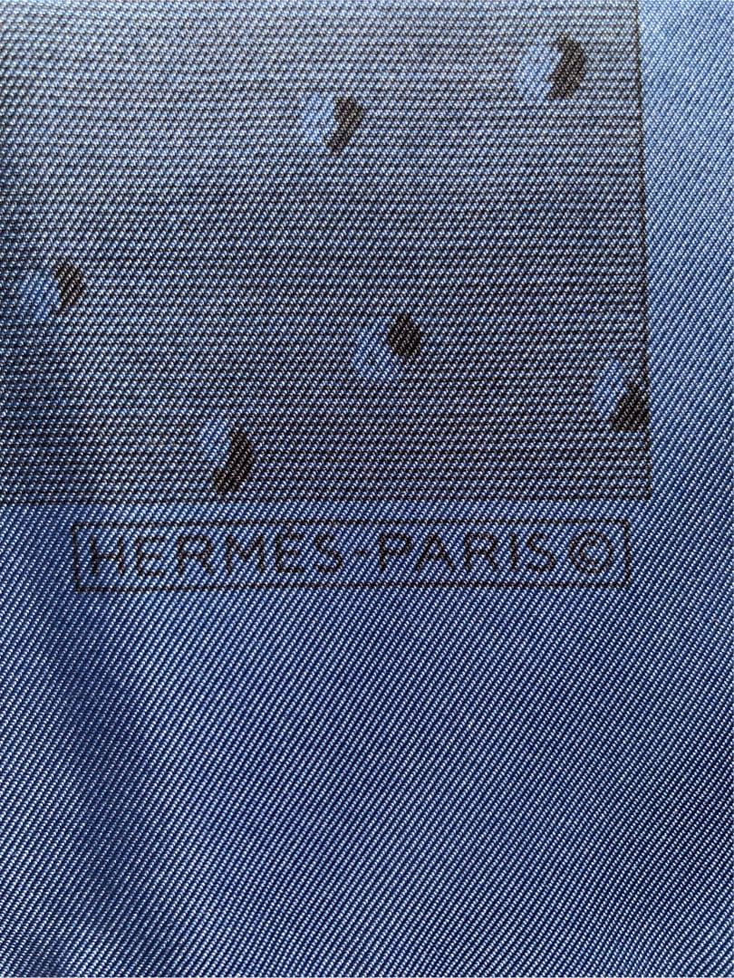 エルメス　カレ40 スカーフ　ネイビー　シルク100 フランス製　美品