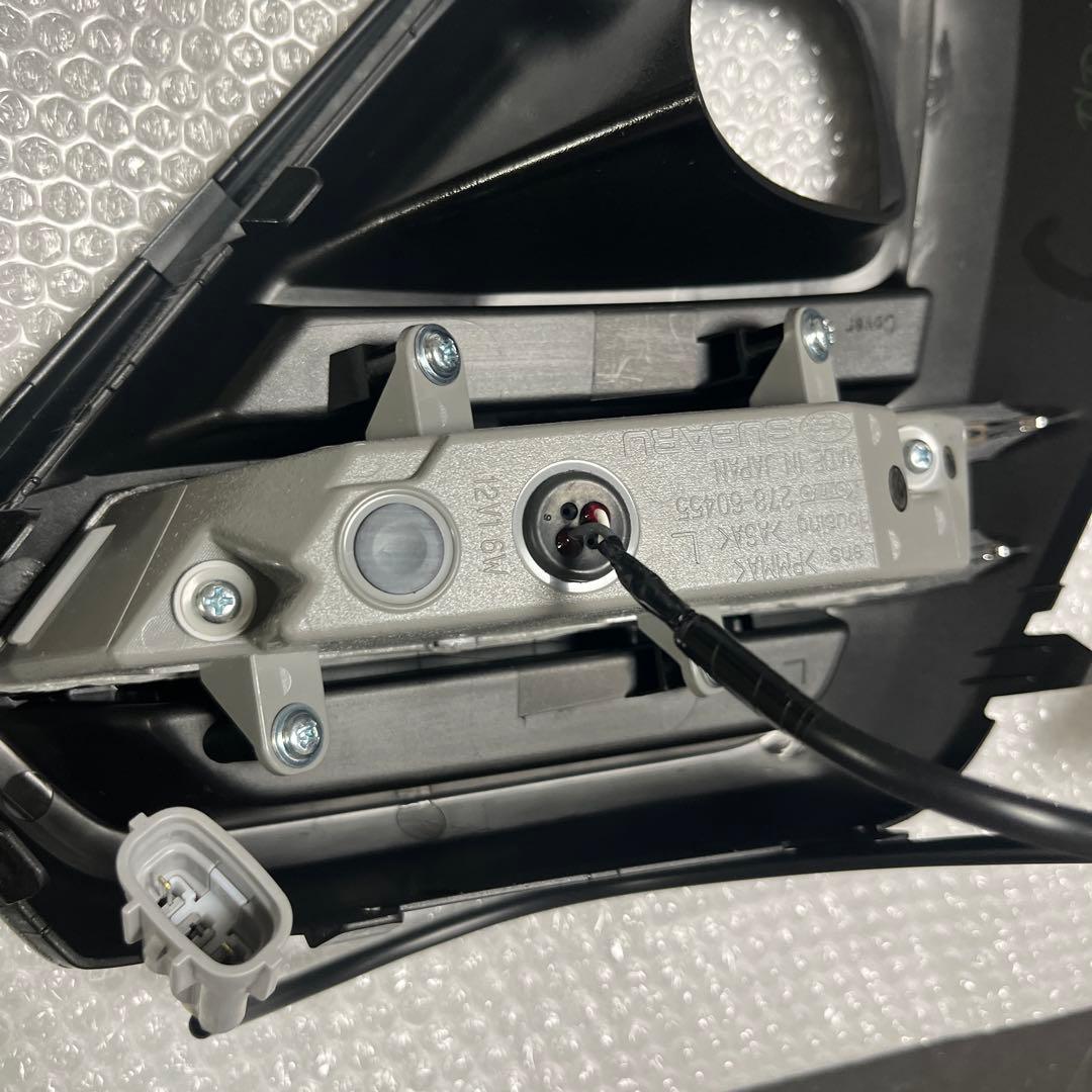 レヴォーグ　LEDアクセサリーライナー　新品　LEVORG