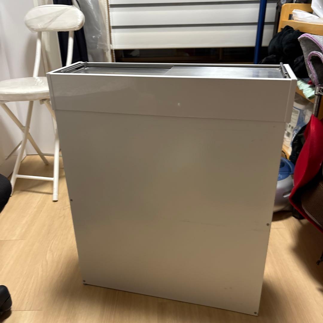 ホワイト スチール製 蓋付きごみ箱