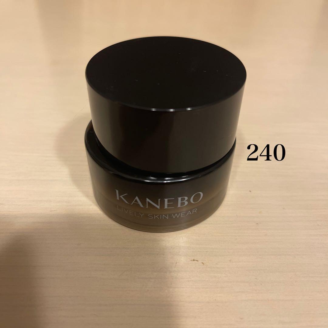 KANEBO ライブリースキンウェアll 240 ファンデーション