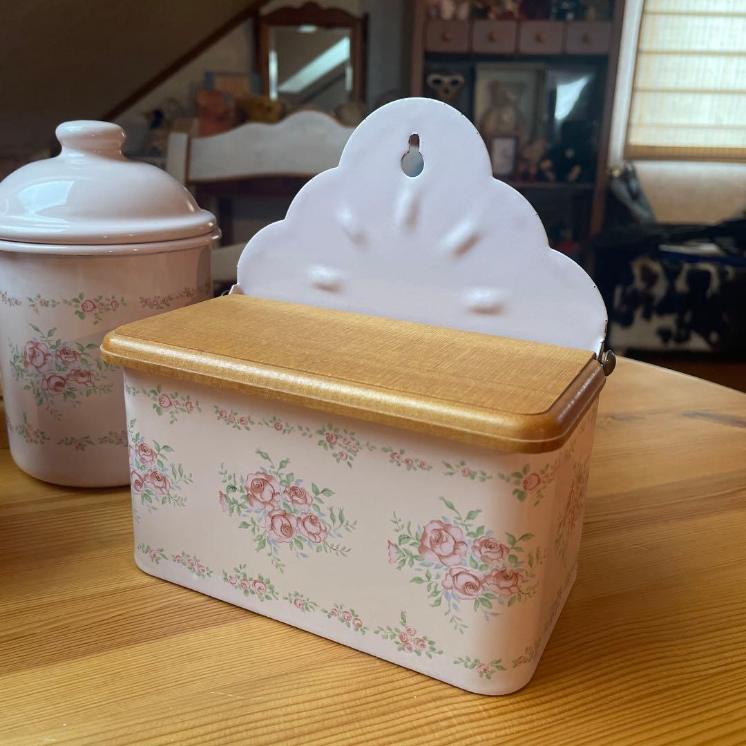 imaneマリアローズ キャニスター&アルメット缶