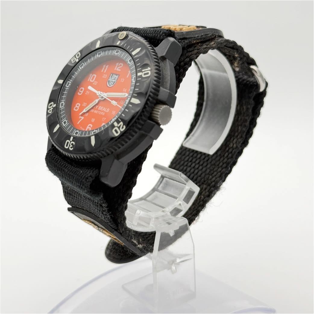 ルミノックス ネイビーシールズ セラミック／ナイロン／QZ オレンジ文字盤 稼働