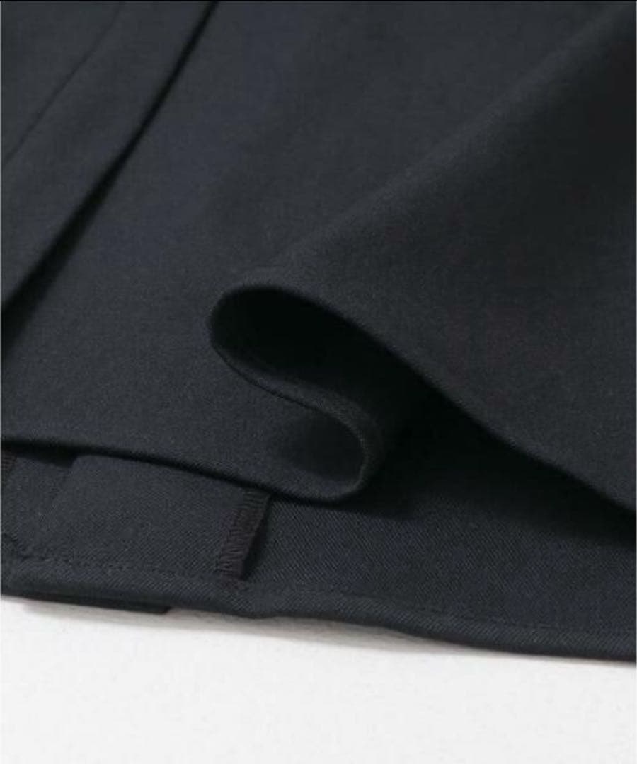 さり⭐︎アーバンリサーチ ロッソ ピンタックストレートワンピース　ネイビー