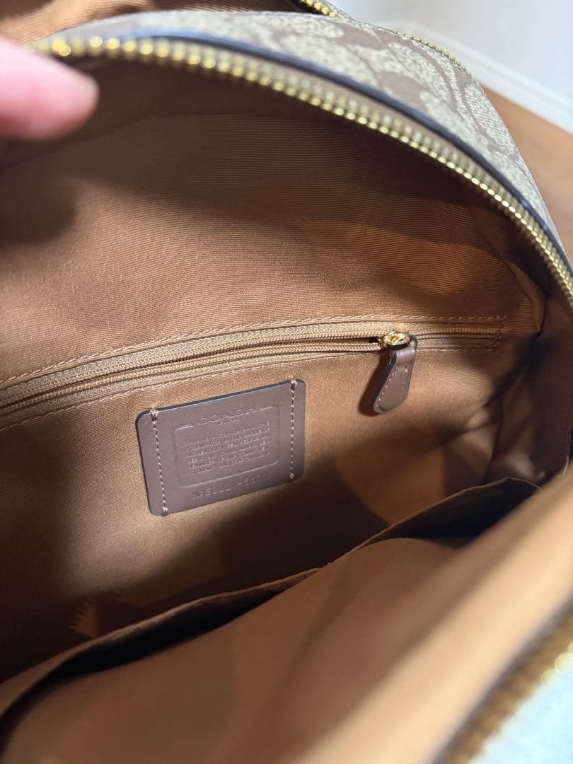 コーチ リュック ベージュ/ホワイト