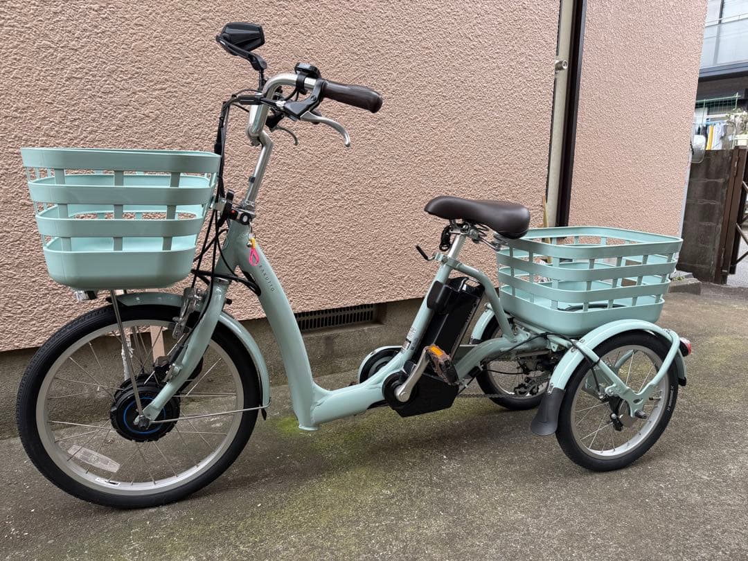【美品】ブリヂストン ラクットワゴン 電動三輪自転車 充電器付　ミントグリーン
