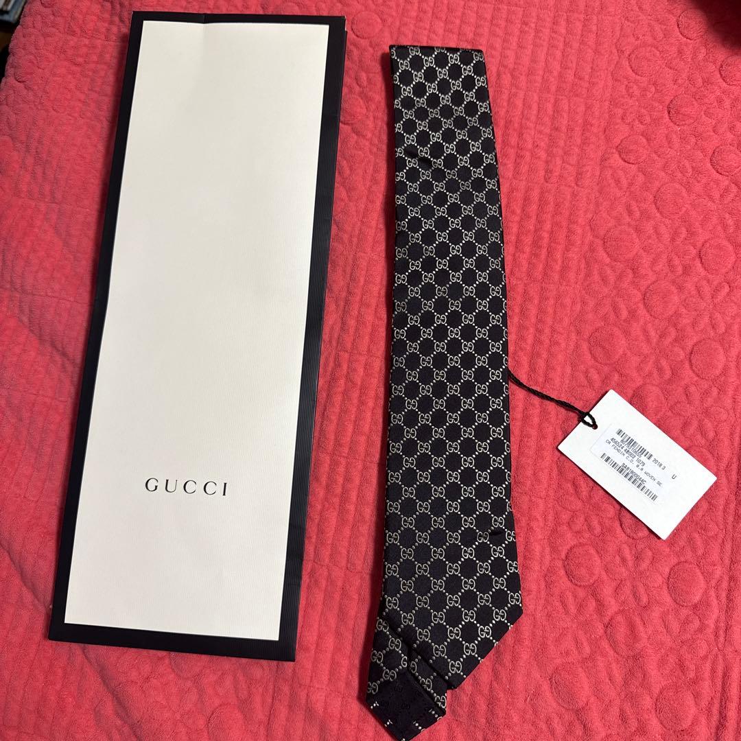 まいろ GUCCI ブラック GGパターン ネクタイ　新品　タグ、箱付き