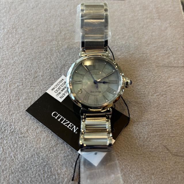 CITIZEN　腕時計 シチズン ダイヤ 白 EM1060-87N