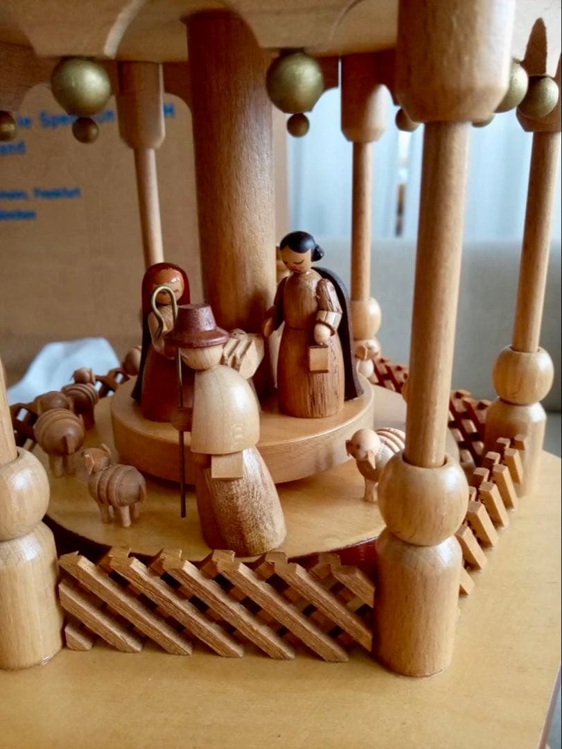 tykkylumi　　クリスマスピラミッド　特大　5段　ドイツ　ザイフェン