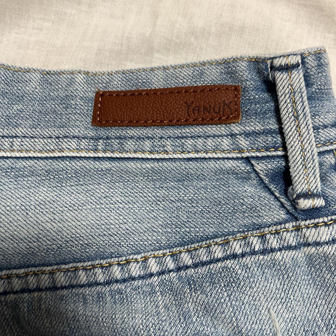 YANUK LEA ジーンズ