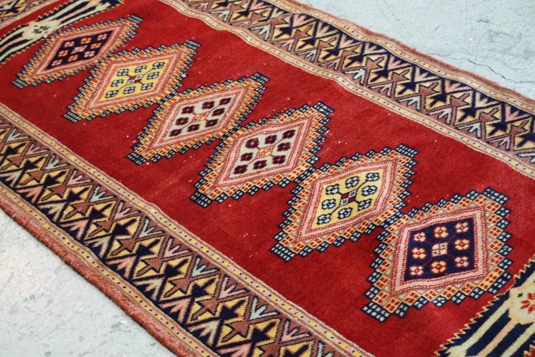 ✦vintage rug✦　120cm×58cm　パキスタン　ペルシャ絨毯