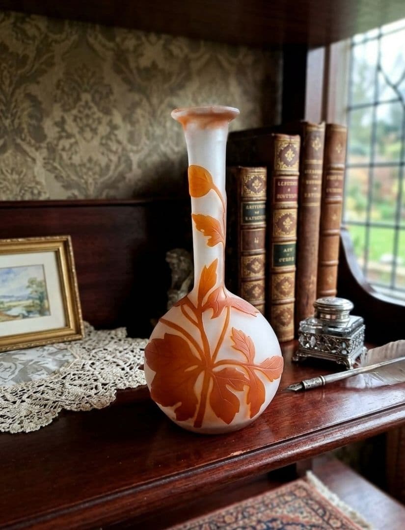 エミール・ガレ　クレマチス柄花瓶