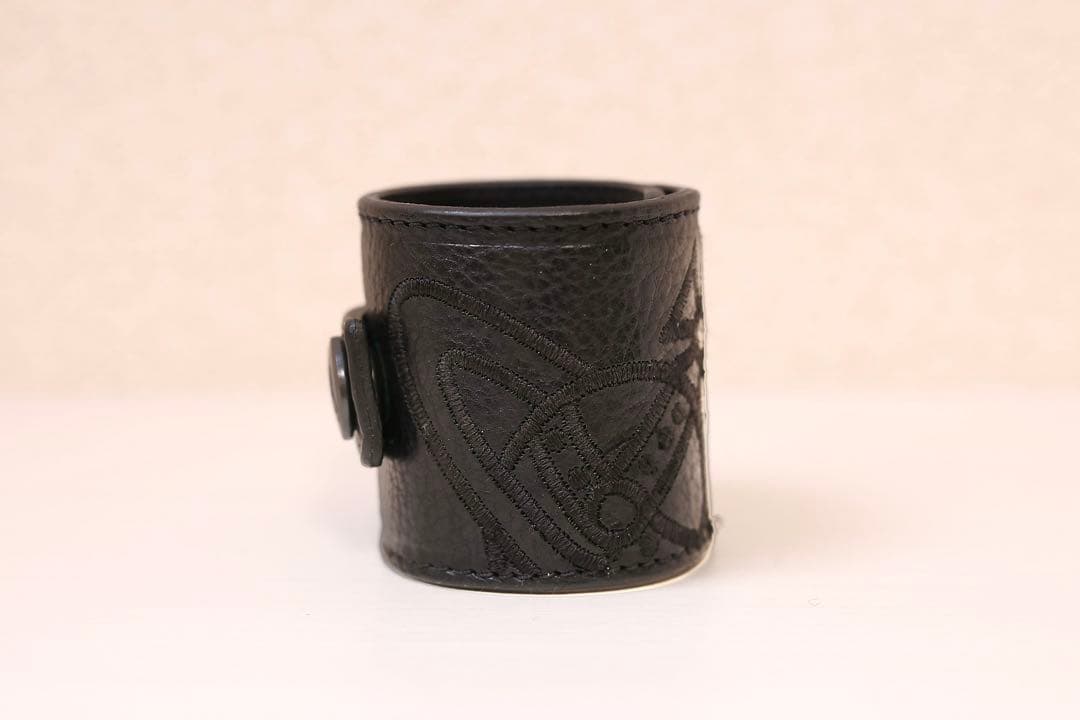廃盤 Vivienne Westwood レザーオーブブレスレット