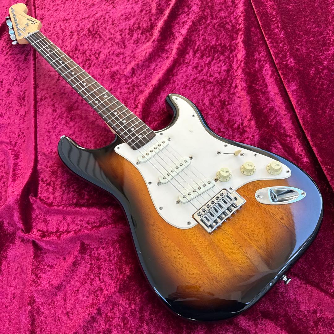 美品 メンテ済 Squier BULLET STRATOCASTER 3TS