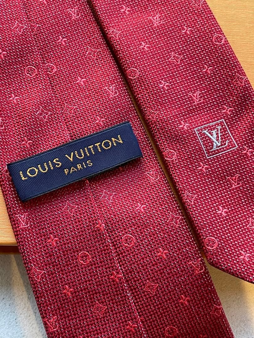 【美品】LOUIS VUITTON ボルドー ネクタイ　現行モデル