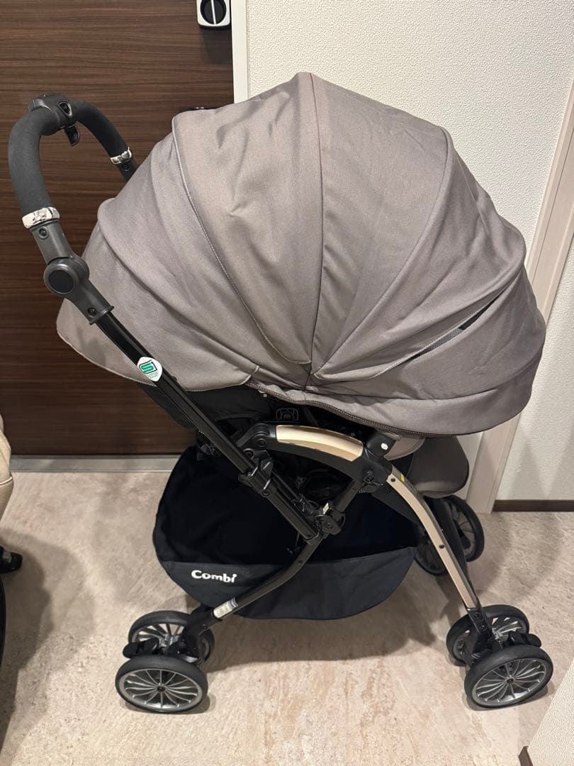 Combi アンブレッタ 4キャス エッグショックUH セピアブラウン