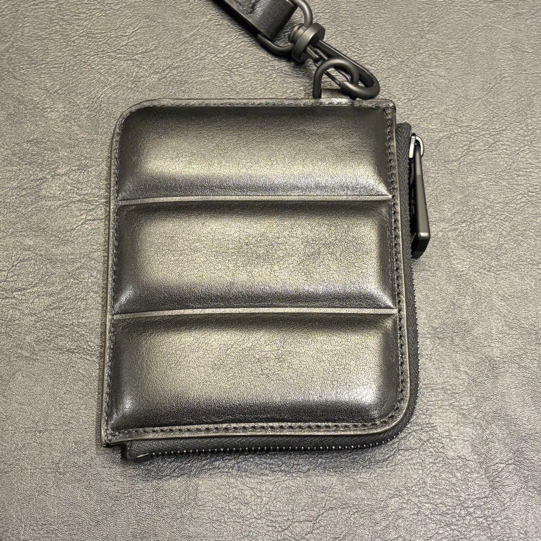 MONCLER モンクレール　ミニ財布　ケース　ブラック　ストラップ付き