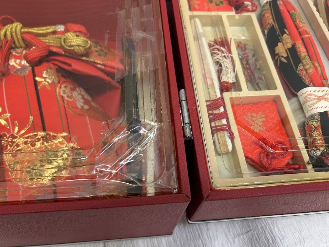 七五三セット　祝帯ペアセット　赤　中サイズ　草履18cm　箱入り　新古品