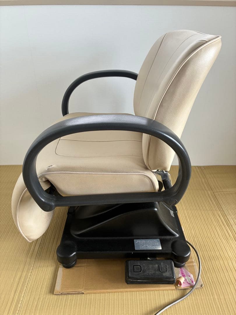 シャンプー椅子　電動大広ベージュ 合成皮革 美容室