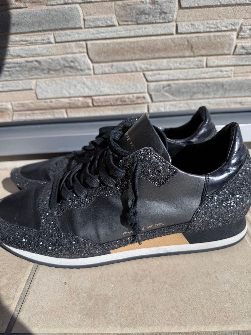 フィリップモデル　ブラックレザースニーカー