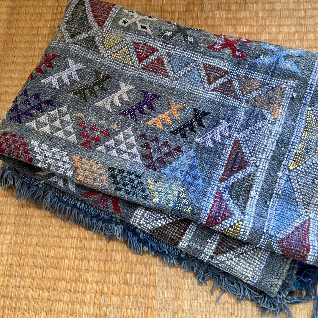 幾何学模様 手織り　ラグ　インディゴ　ヴィンテージ　キリム　デニム