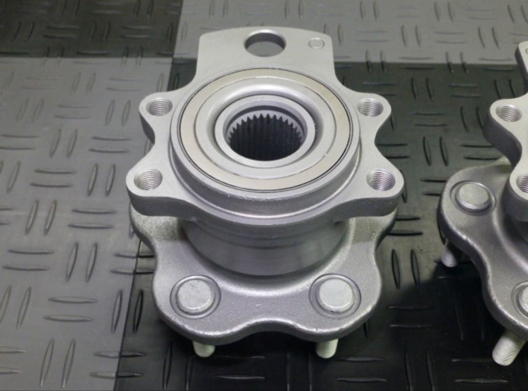 ★新品スカイラインＧＴ－Ｒ BCNR33 のリヤ用ハブベアリング左右セット