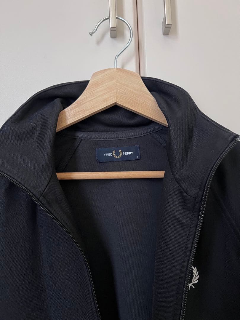 Fred Perry ネイビー　トラックジャケット　ウィメンズ