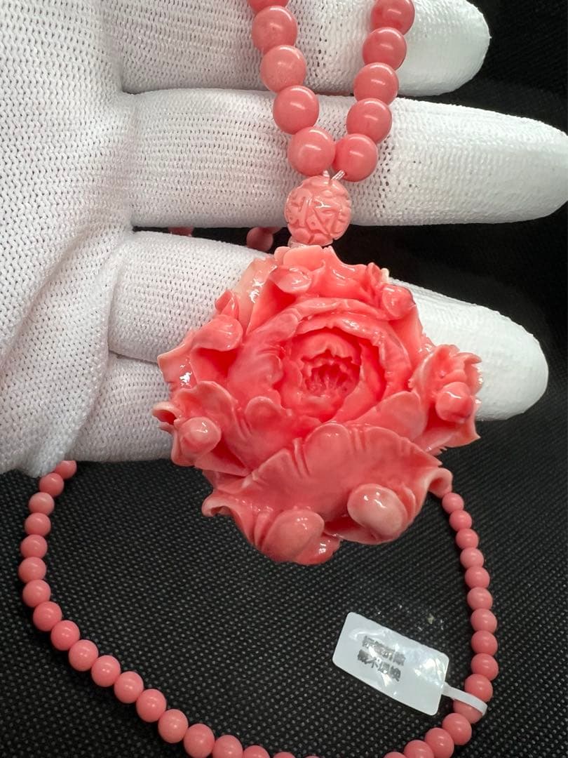 新品　天然珊瑚のバラ彫りピンクラウンドネックレス AB907