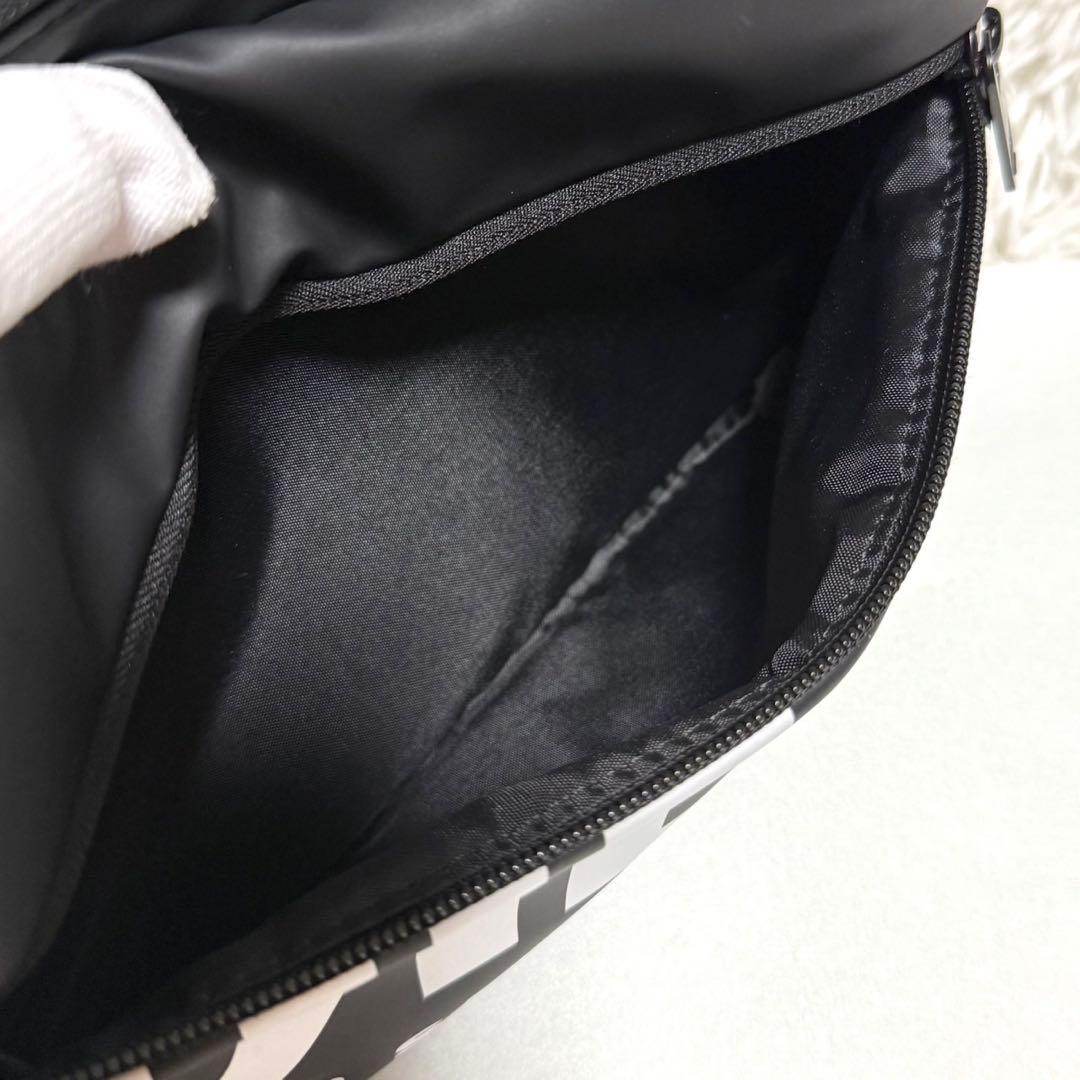 美品 DIESEL ディーゼル ボディバッグ ブラック 黒 ビッグロゴ