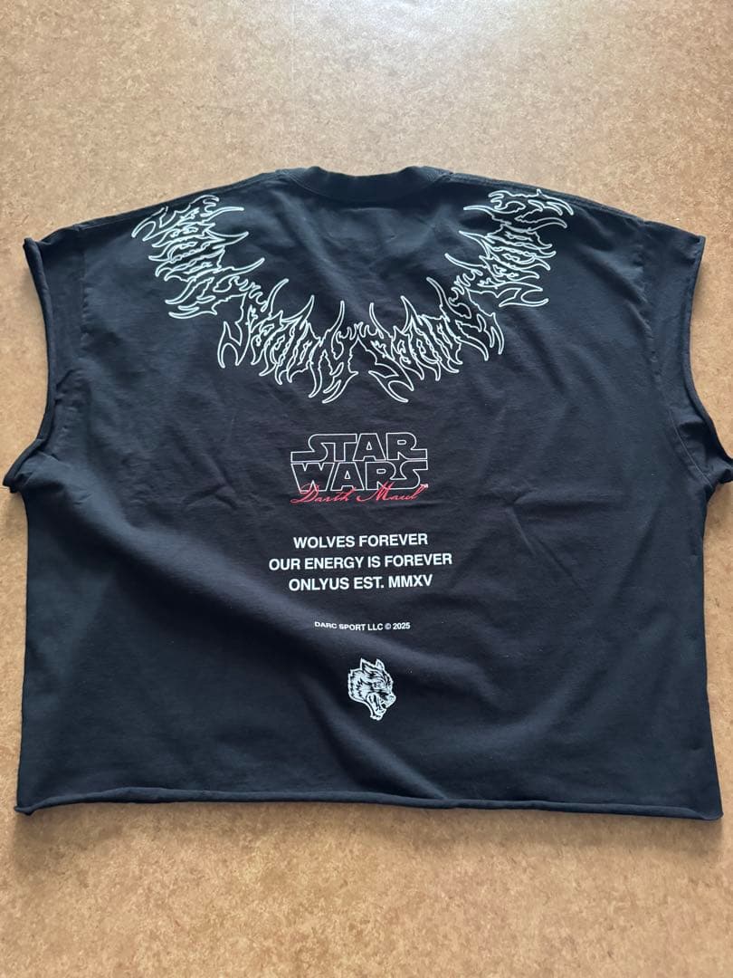 darcsportダース・モール グラフィックノースリーブタンクトップ