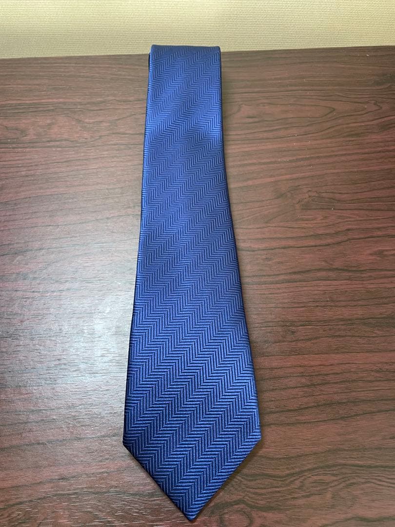 Charvet ネイビー シルク ネクタイ