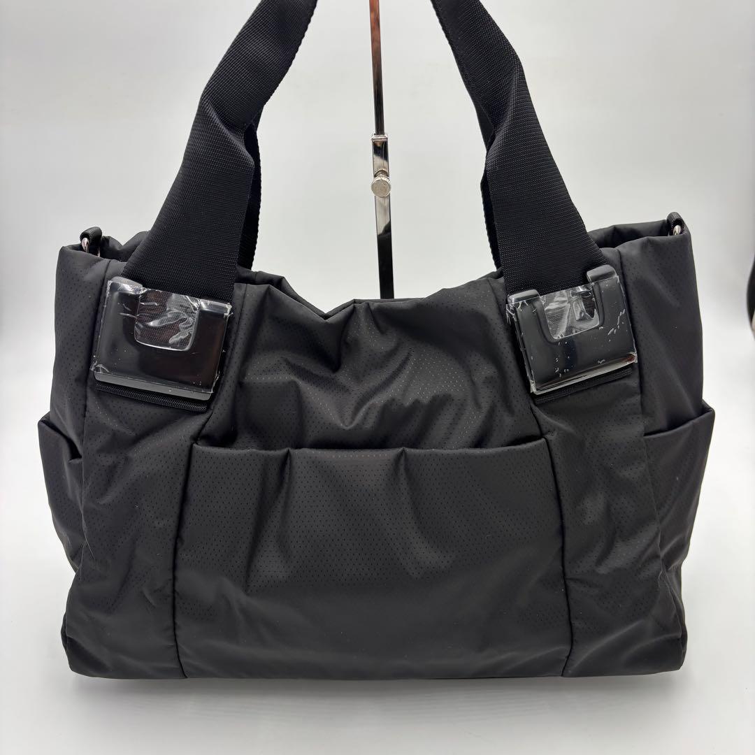 ✨未使用品✨イアパピヨネ ナイロン トートバッグ ブラック ショルダー付