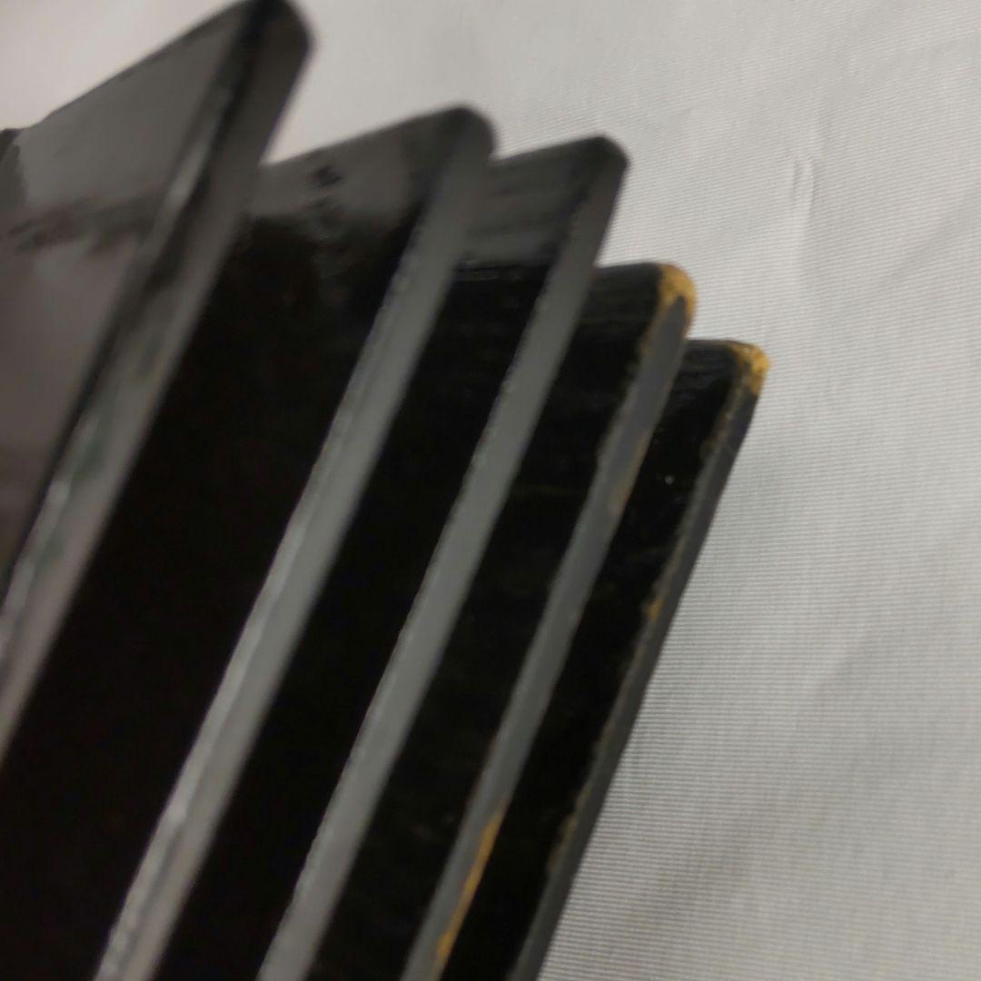 木目の美しい折敷　卓上膳　吹上型　天然木製　黒　漆塗り　５枚セット　共箱あり