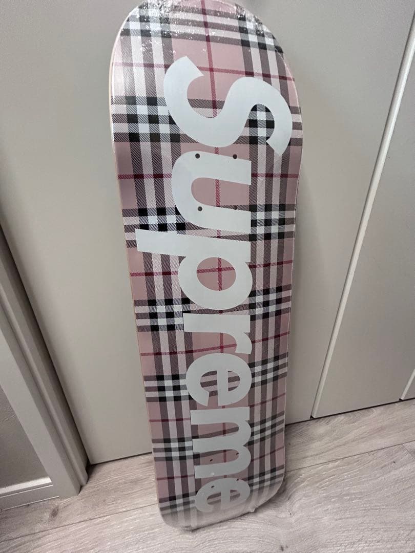 Supreme Burberry　スケボー デッキ　ピンク