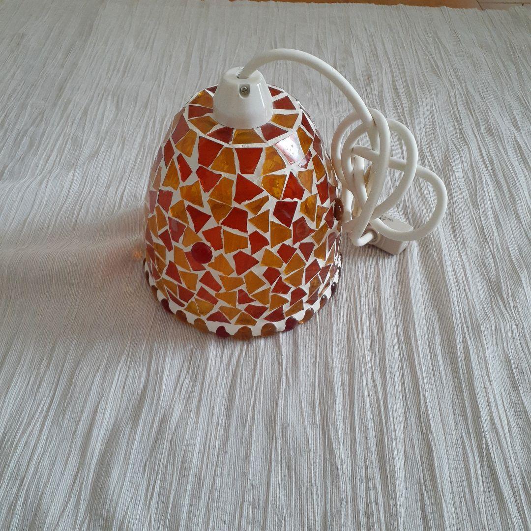 ステンドグラス調 ペンダントライト、オレンジ、黄色、赤色、タキズミ製