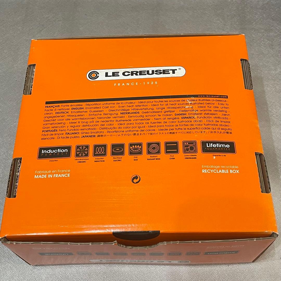 新品未使用　ルクルーゼ　ココット・ロンド　ブラック　両手鍋　22cm