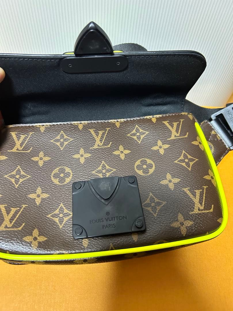 Louis Vuitton メッセンジャーバッグ ブラウン/イエロー