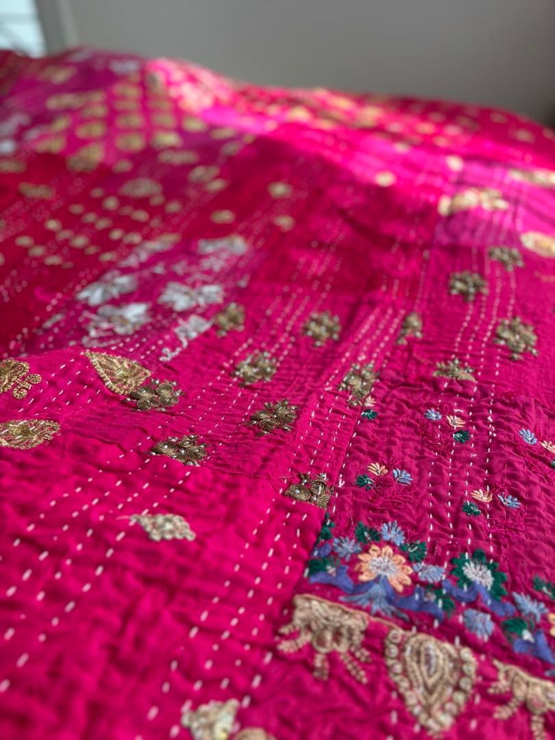 ラリーキルト　インド刺繍　カンタキルト　ヴィンテージ　ピンク　マルチカバー