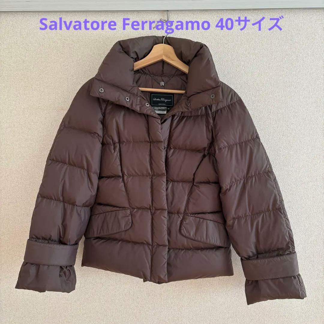 Salvatore Ferragamo ブラウンダウンジャケット 40