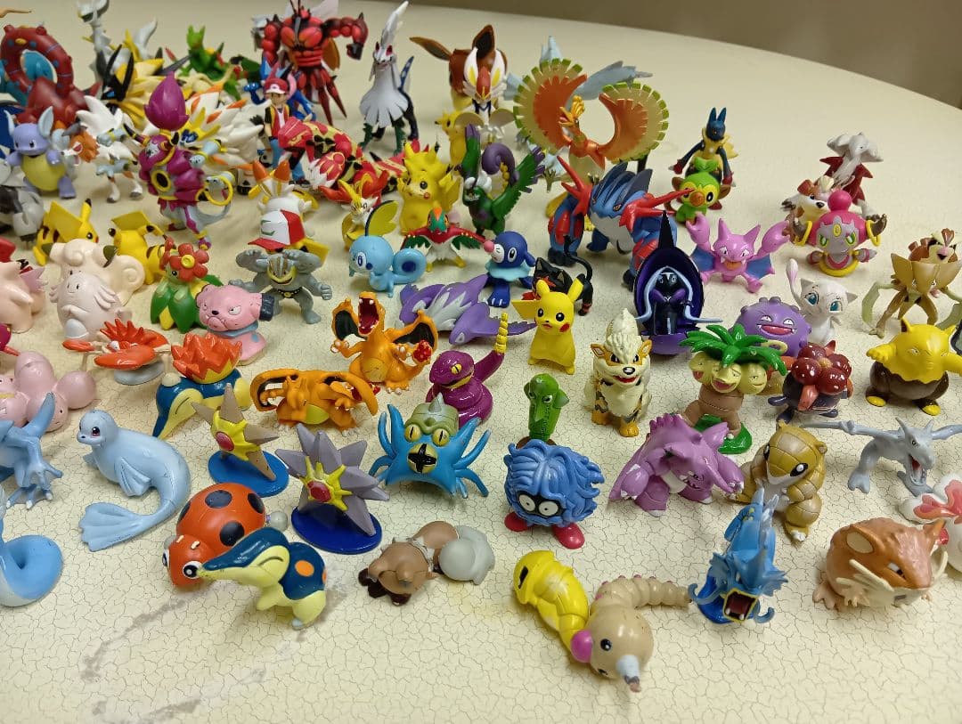 ★現在最終値下げ★ポケモンフィギュア初期含む100体以上★