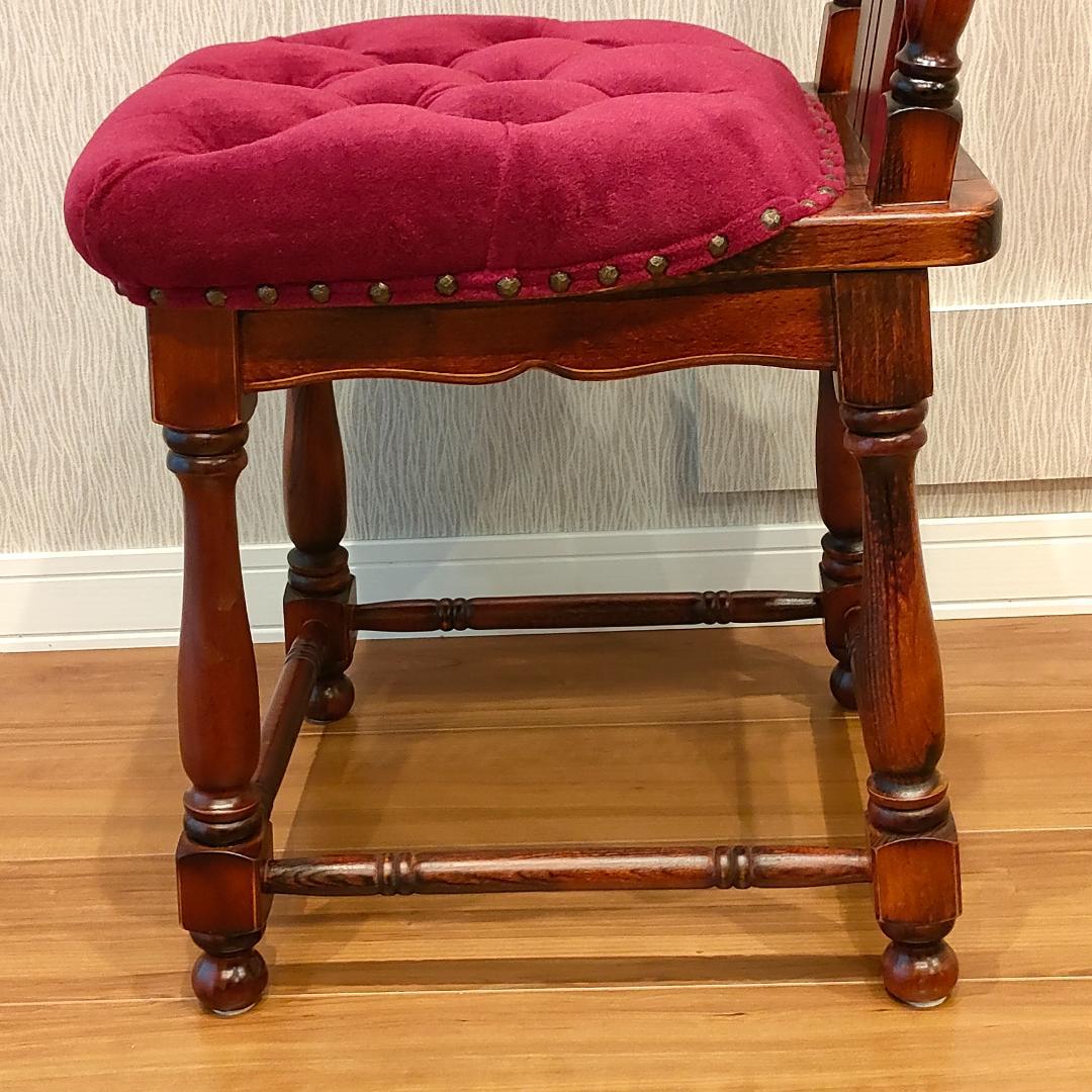 〈美品〉アンティークチェア　ワインレッド　ろくろ脚　鋲打ち