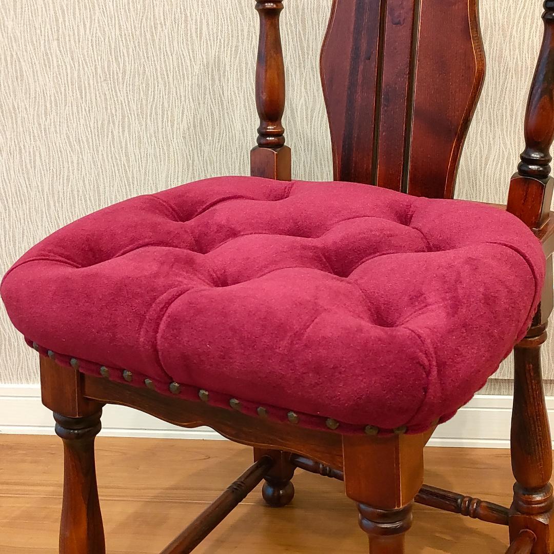 〈美品〉アンティークチェア　ワインレッド　ろくろ脚　鋲打ち